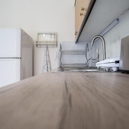 Blue Theros Apartments パラリア・ディオニショウ エクステリア 写真