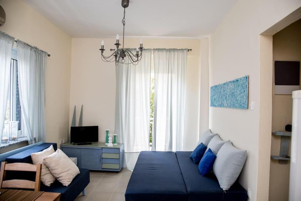 Blue Theros Apartments パラリア・ディオニショウ エクステリア 写真