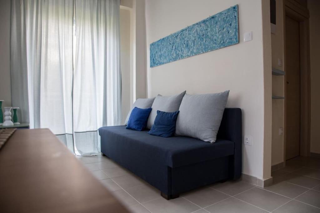 Blue Theros Apartments パラリア・ディオニショウ エクステリア 写真