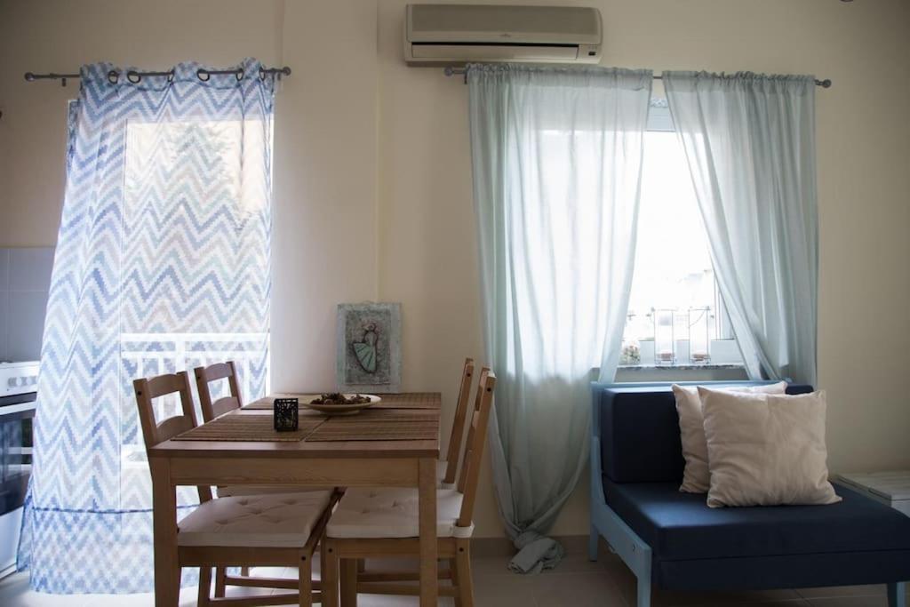 Blue Theros Apartments パラリア・ディオニショウ エクステリア 写真